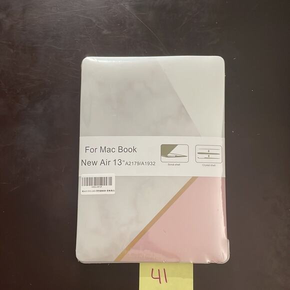 MacBook New Air 13” years 2018-2020 pink geometric style hardshell case - Picture 3 of 3